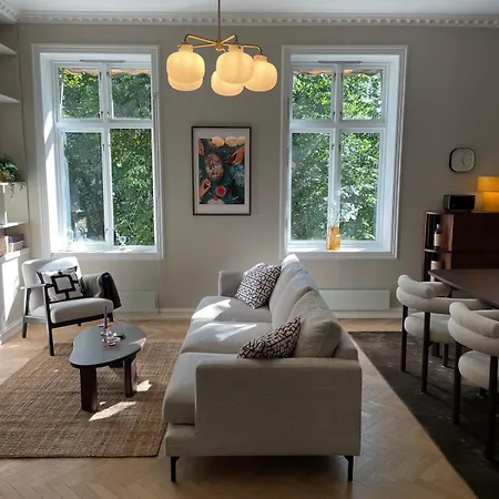 3-room At Solli Plass Apartment Oslo