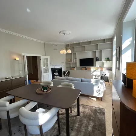 3-room At Solli Plass شقة
